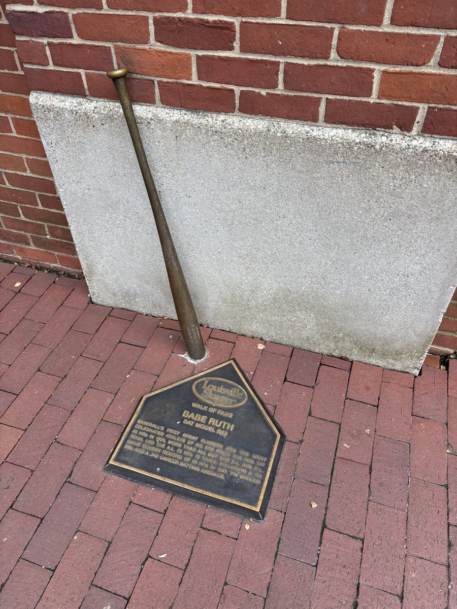 stevegavin09's tweet image. Wouldn’t be a baseball trip without visiting the Louisville Slugger museum.