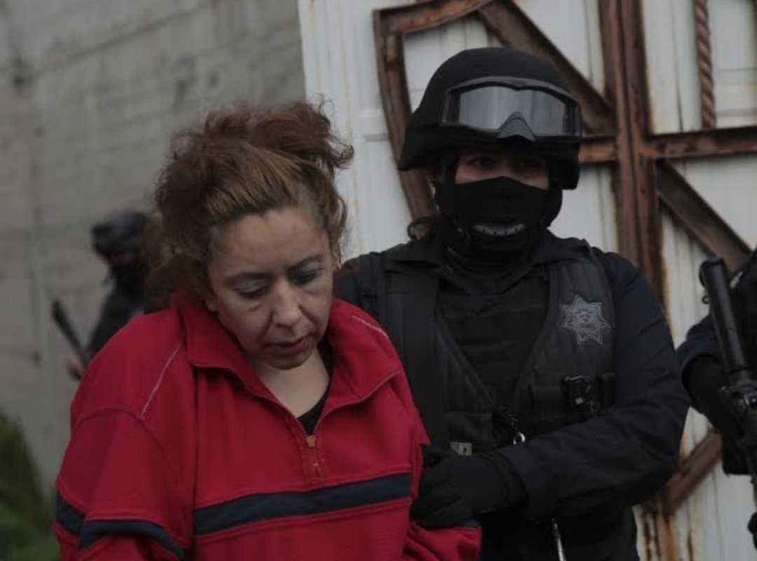 Mientras la mamá de <a href="/Claudiashein/">Claudia Sheinbaum Pardo</a>, Annie Pardo Cemo,  fue reconocida como la #1 en biología molecular en México.

La hermana de <a href="/XochitlGalvez/">Xóchitl Gálvez Ruiz</a> estará en prisión por 89 años por SECUESTRADORA.

Obviamente no somos iguales.