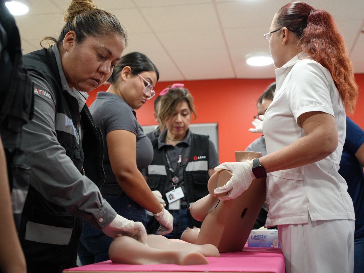 Llevamos a LEAR nuestro taller de detección temprana de cáncer de mama.

Con prótesis interactivas, ayudamos a identificar signos a tiempo.

En Fundación Beltrones, luchamos contra el cáncer, un diagnóstico a la vez. 💗

#FundaciónBeltrones