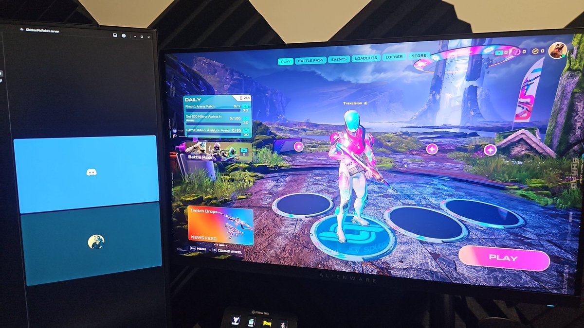 trexcision's tweet image. Time to see what this bitch is all about 😏

#Splitgate