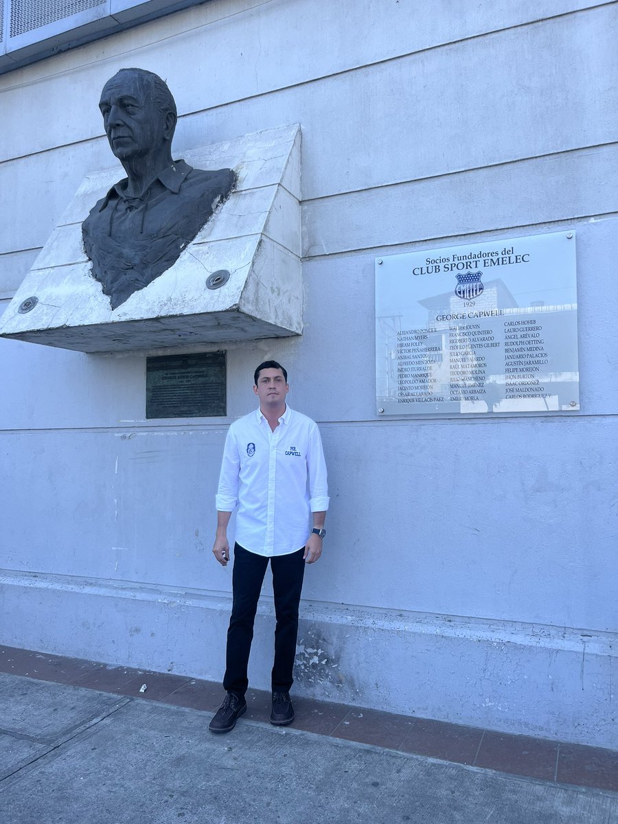 mr_capwell1902's tweet photo. Quedó muy bien la placa de los socios fundadores 

Gracias a todos 💙 https://t.co/rEqOqypTvF