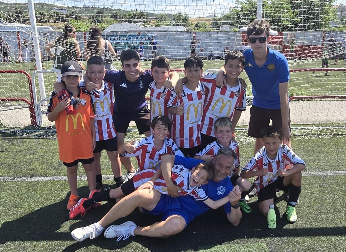 SD Logroñés tweet media
