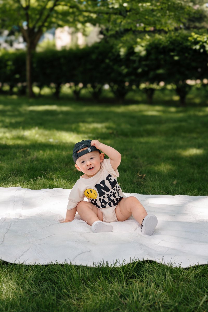 GymRatsteve's tweet photo. My dad thinks my son should be a model baby !? Should he ? He just turned 1 ! https://t.co/Y5K5ZO4e6D