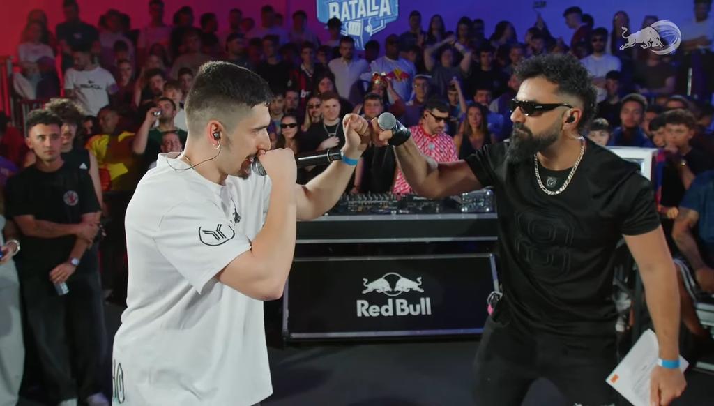 El presente y el futuro al micrófono <a href="/Claudinho98fs/">Claudinho</a> <a href="/bekaesh/">John Bekaesh</a> 🔥

Vaya dos bestias #RedBullBatalla