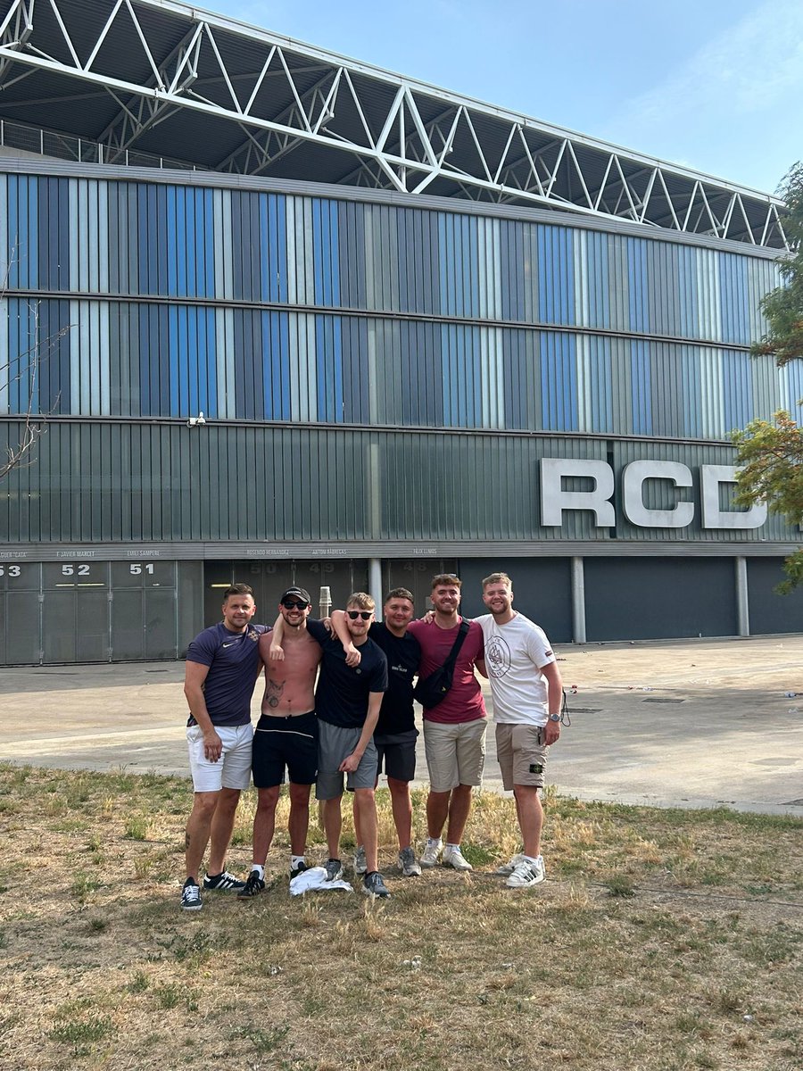 HJF150900's tweet image. Andorra away, shame about the game itself 😭