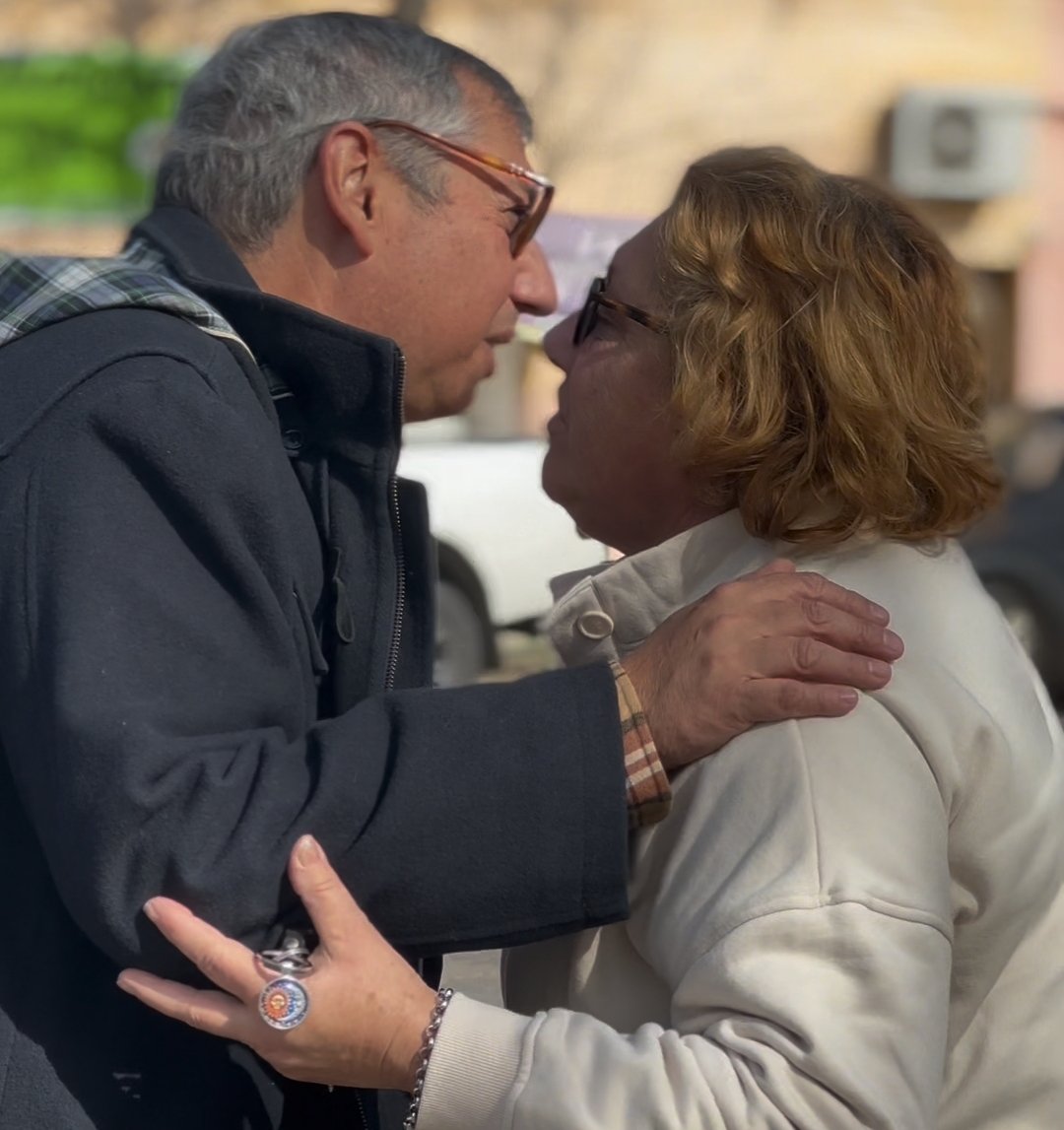 Se comienza andar, como cuando vinimos a pedirles nos acompañaran, hoy y Siempre con el  Gracias CHAMIZO!
Hoy junto a <a href="/PajaroEnciso/">Carlos Enciso Christiansen</a> agradeciendo el apoyo recibido.