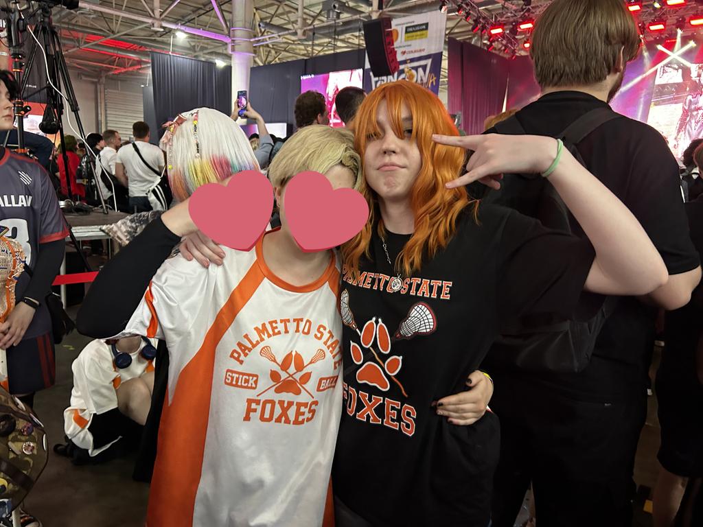 guiltlesswind's tweet image. Me on fancon :D