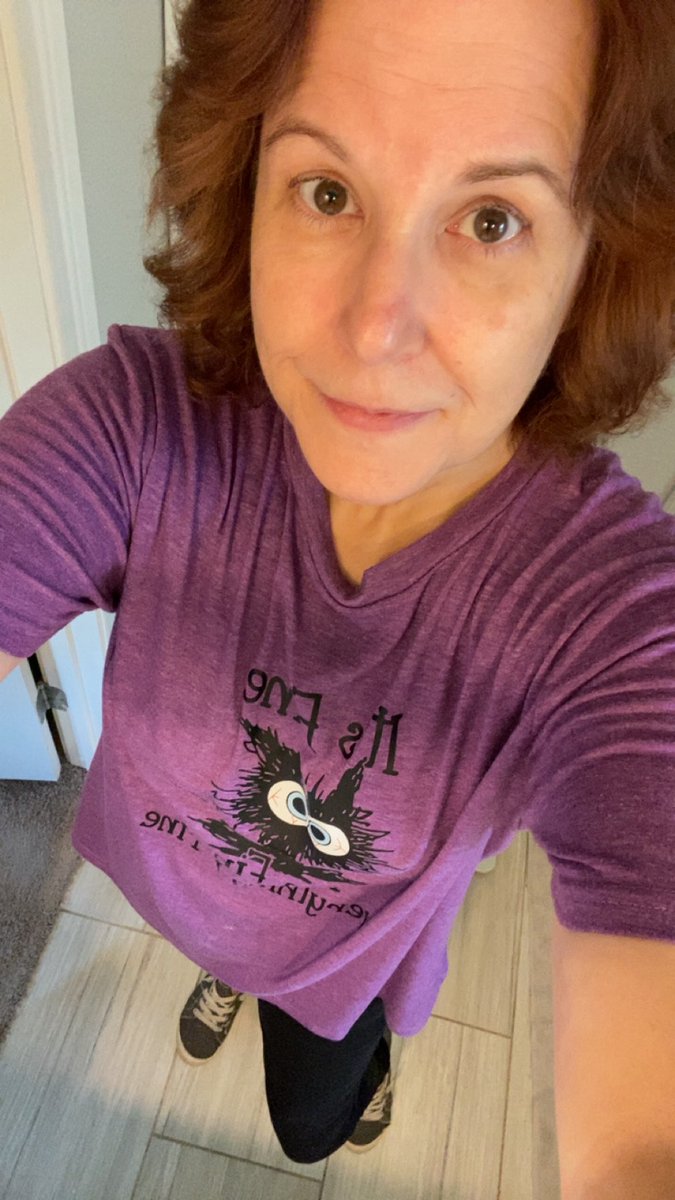 The #OOTD is brought to you by #everythingsfine 😂 Filtered and unfiltered edition