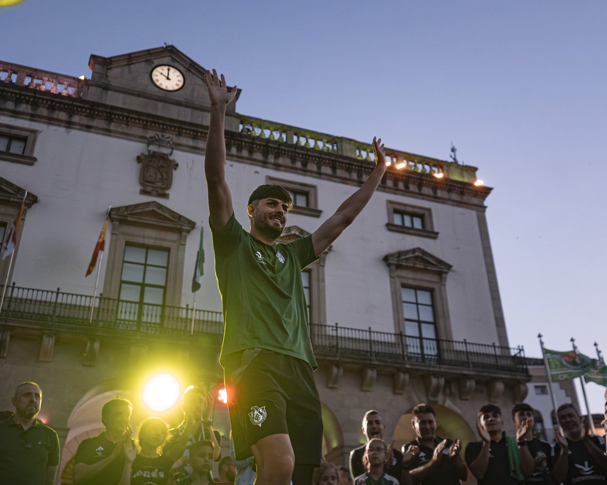 Pau Palacín tweet media