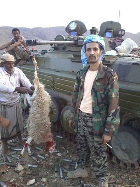 من يستحق التهنئة بالعيد هما من يدافعوا عن الوطن والمواطنين ويحمون حدود الجنوب نعم بكل فخر واعتزاز يامن قطعوا يد إيران على اسوار أرض الجنوب الطاهرة وداسوا أنوف اذنابها ف التراب حطموا إمبراطورية الإرهاب من عصابات إجرامية وأحزاب عيدكم مبارك أيها الاشاوس أبطال قواتنا المسلحة الجنوبية