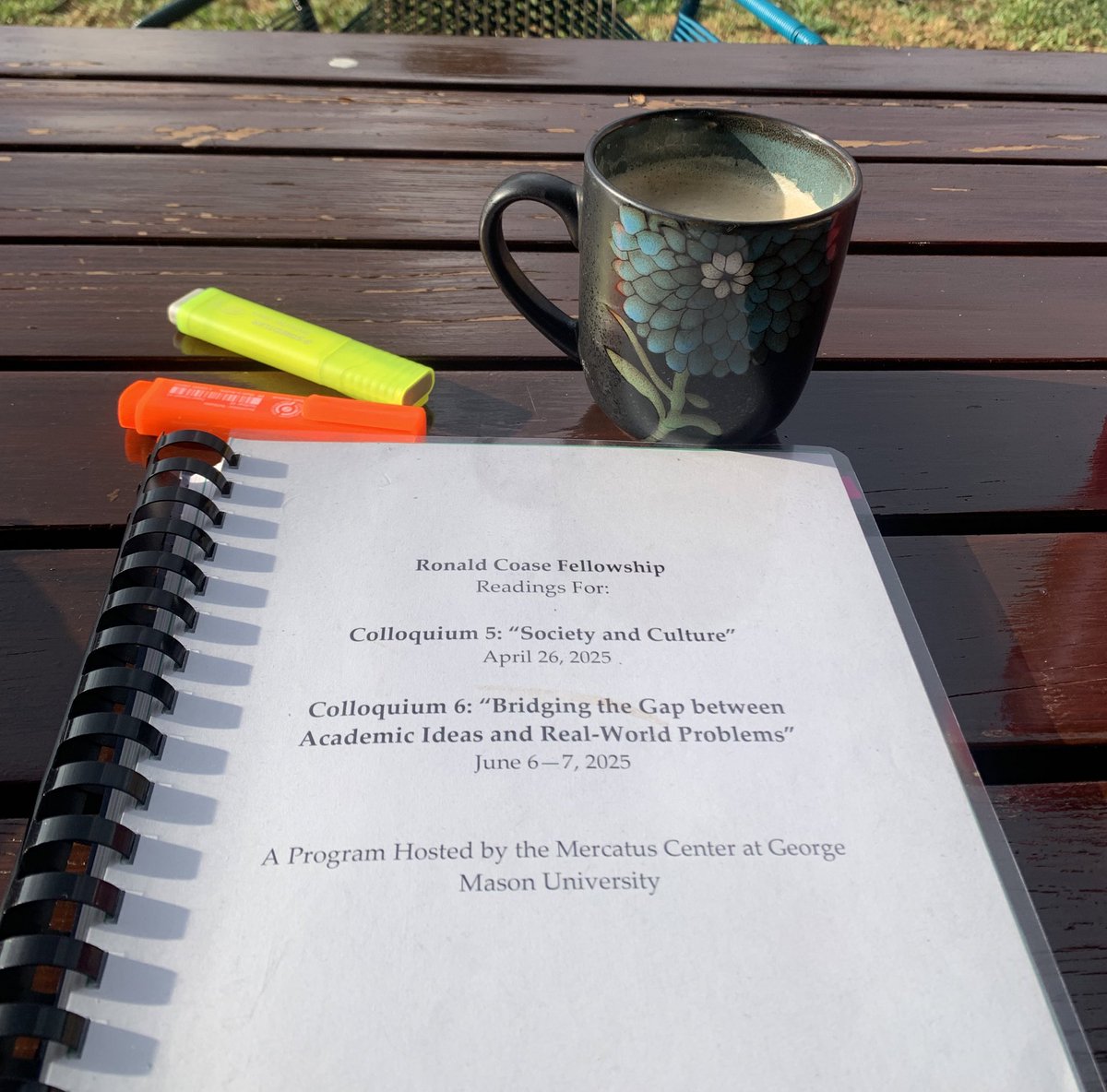 AdriPeralM's tweet image. Finished the Ronald Coase Fellowship @mercatus. Austrian Econ + Public Choice + Real-world institutions=
🧠🔥😎

Grateful for the challenge and clarity this journey brought.

#PublicChoice #RonaldCoase #InstitutionalEconomics