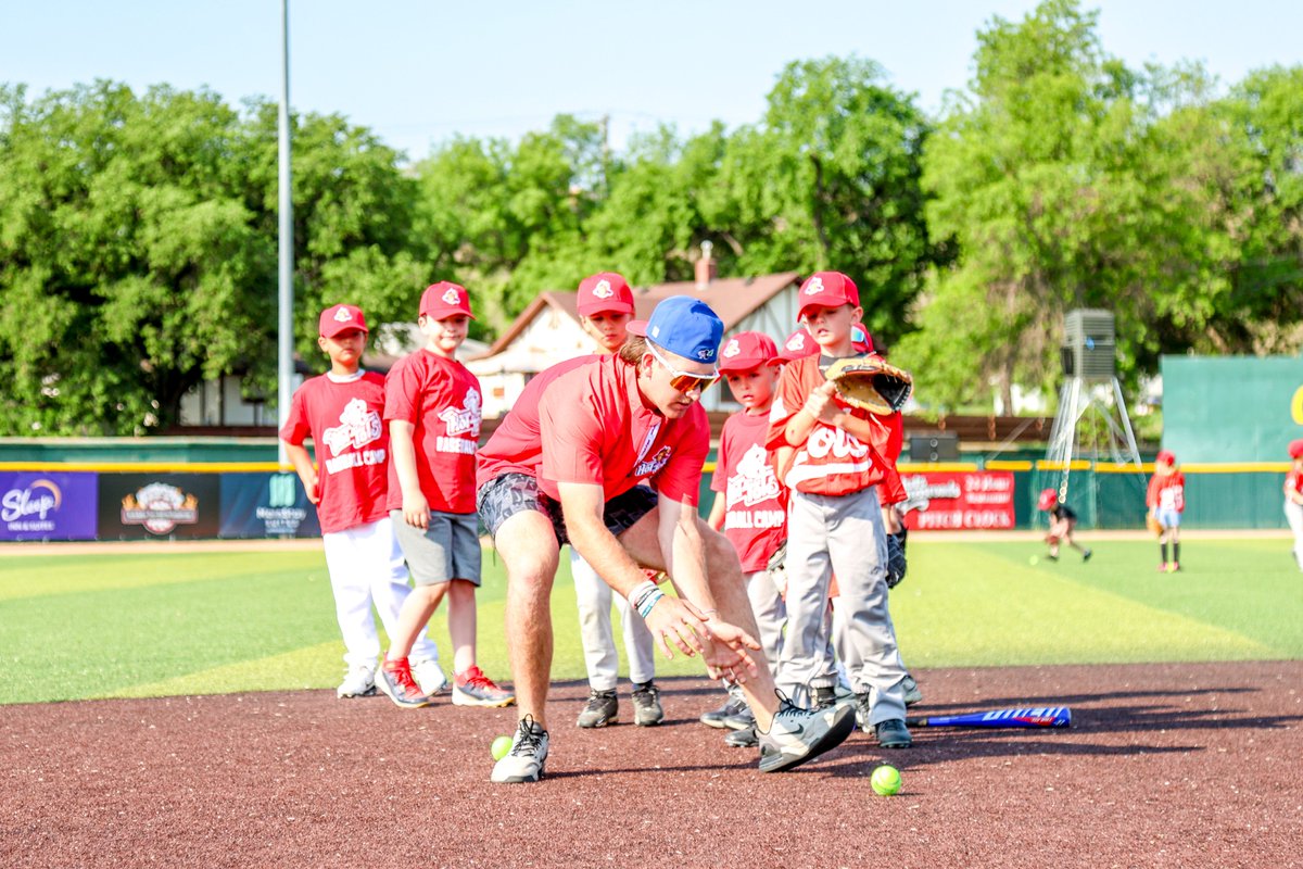 MinotHotTots's tweet image. Little guys crushed it at yesterday's youth camp!

We still have a few remaining spots for our intermediate Youth Camp coming up on June 18th - don't miss out on the chance for your kiddo to train like the Tots and make memories!

Register Here: minot-hot-tots.nwltickets.com/Tickets/AddIte…

#GoTots
