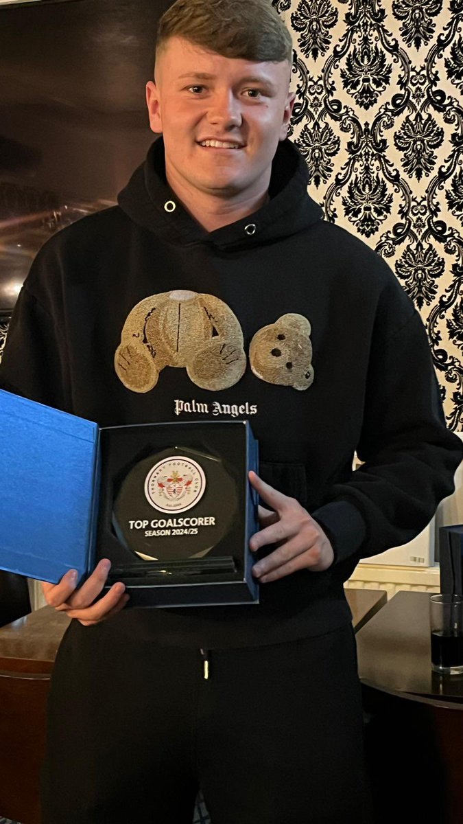 Men’s Awards, 2024 - 2025 Season

The men continued to celebrate their well earned end of season success after promotion via the play offs. A HUGE well done to all staff, players &amp; all who’ve contributed throughout an amazing season. 

🏆 Players Player of the season award, Jack