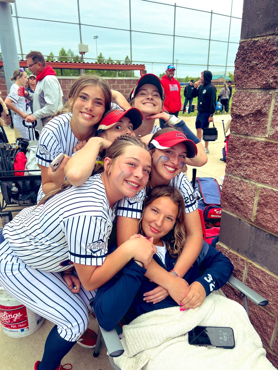 Lainey Lessman tweet media