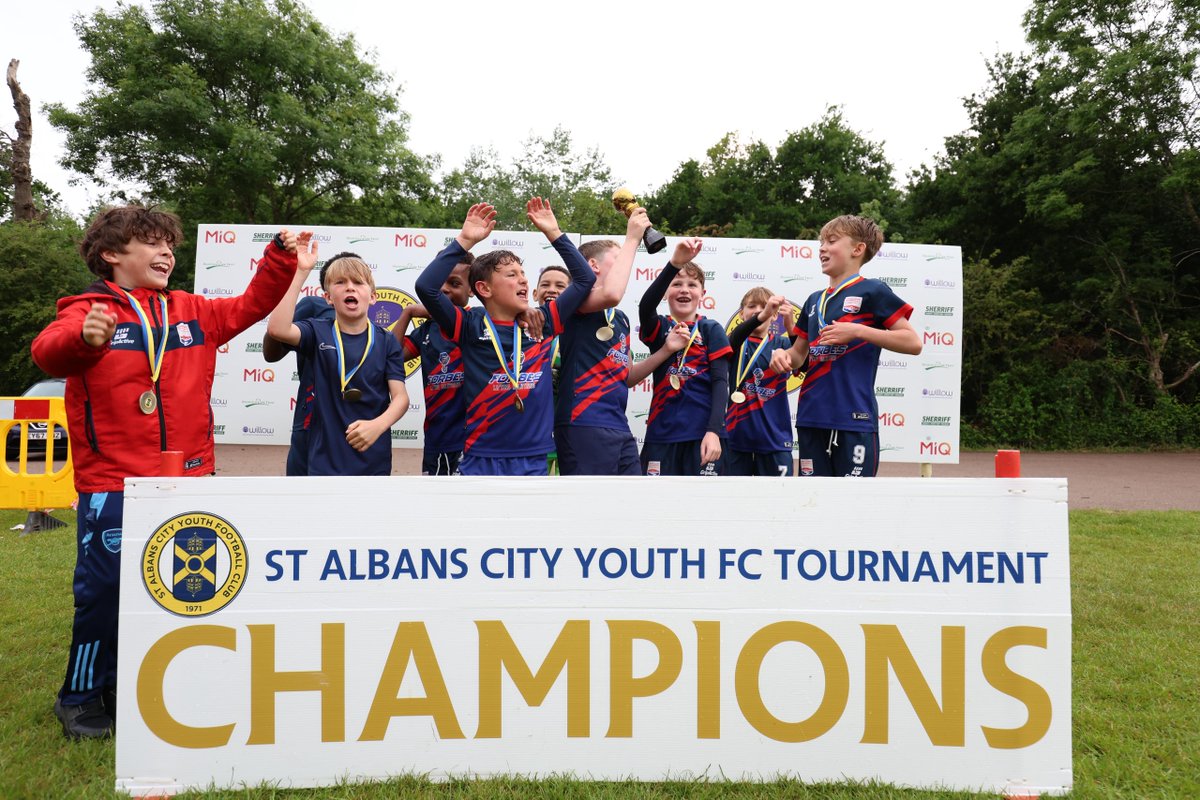 👏 Well done to all our winners in the wet afternoon session! 

🏆 U7 London Colney Yourh 
🏆 U9 @cityyouthfc
🏆 U11 Colney Heath 

🙏 Thank you to everyone who came to make it a memorable day for the kids! 

#CityYouthFamily