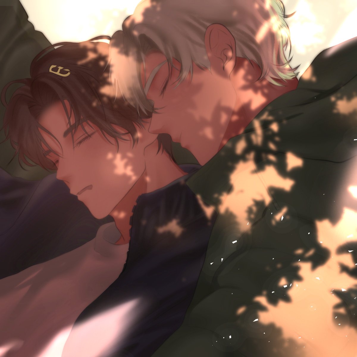 패션 일태 그린거 첫그림과 제일 최근 그림 
사실 5개월 차이밖에 안남..