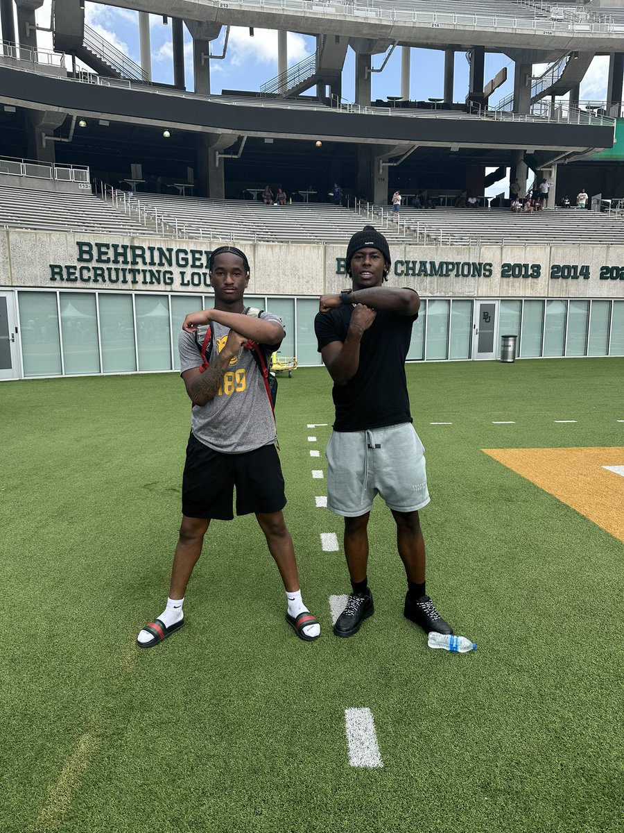 BalloutMark4's tweet image. Buzz gang🐝 @Taz_1x