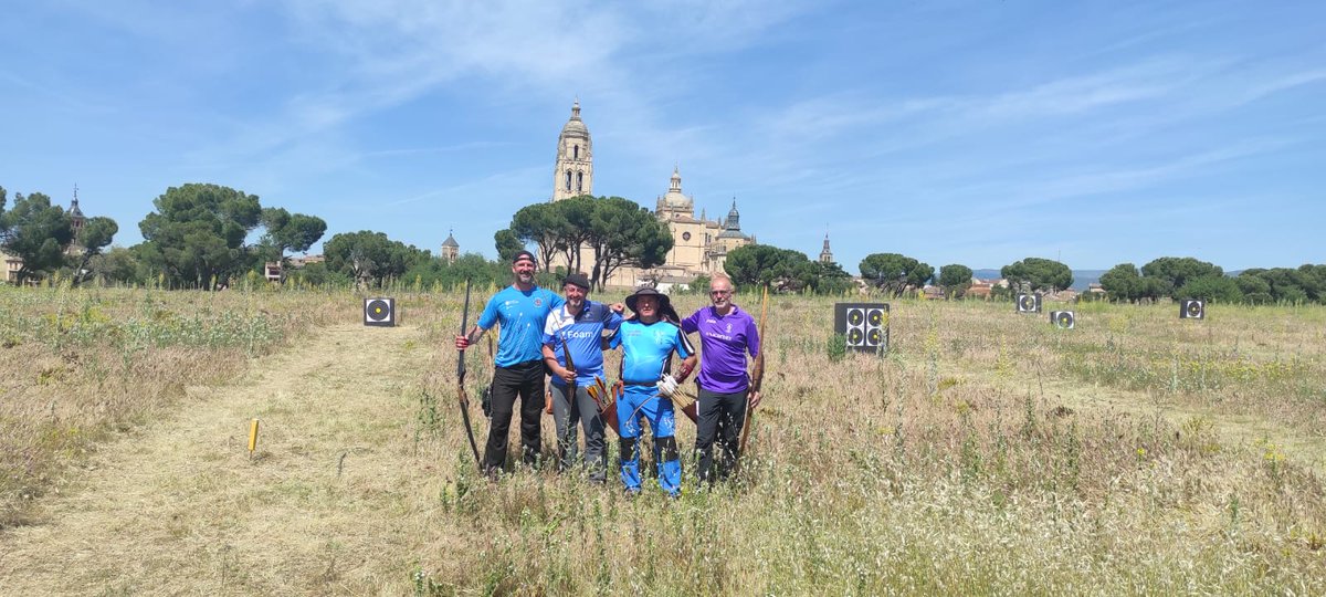 Nuestro arquero Alfonso García Burgos mañana tirará en el campeonato de España de  Campo en mixtos a por el bronce y por equipos a por el oro, vamos campeón 💪💪💪
<a href="/CAMPEONESAranju/">CAMPEONES de Aranjuez</a> 
<a href="/Ayto_Aranjuez/">Ayto. Aranjuez</a>