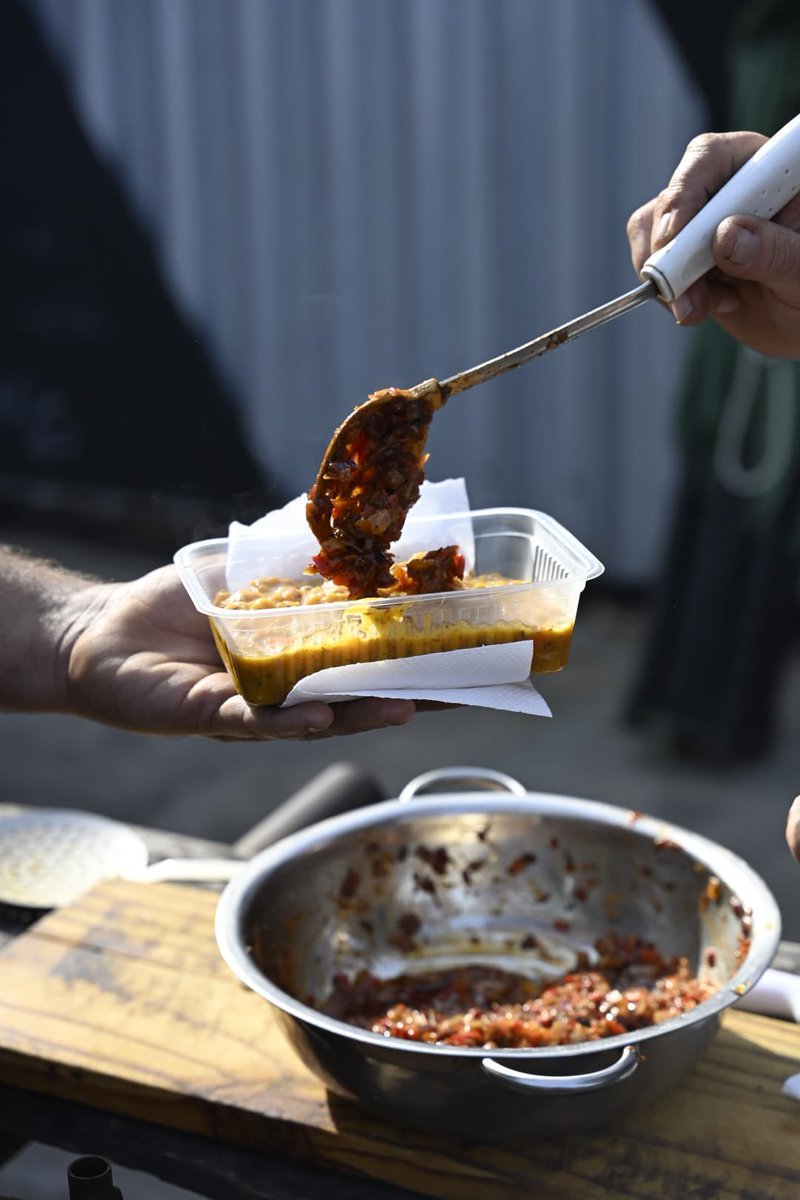 montevideoIM's tweet photo. #OllasDelMundo en el Espacio Modelo 🥘
La feria gastronómica de @garage_gourmet con diversas propuestas, actividades y espectáculos en vivo ✨🤩
¡Te esperamos!
📆hoy y mañana, de 11 a 22 h
📍Cádiz 3280 https://t.co/ZdYOUujA8l