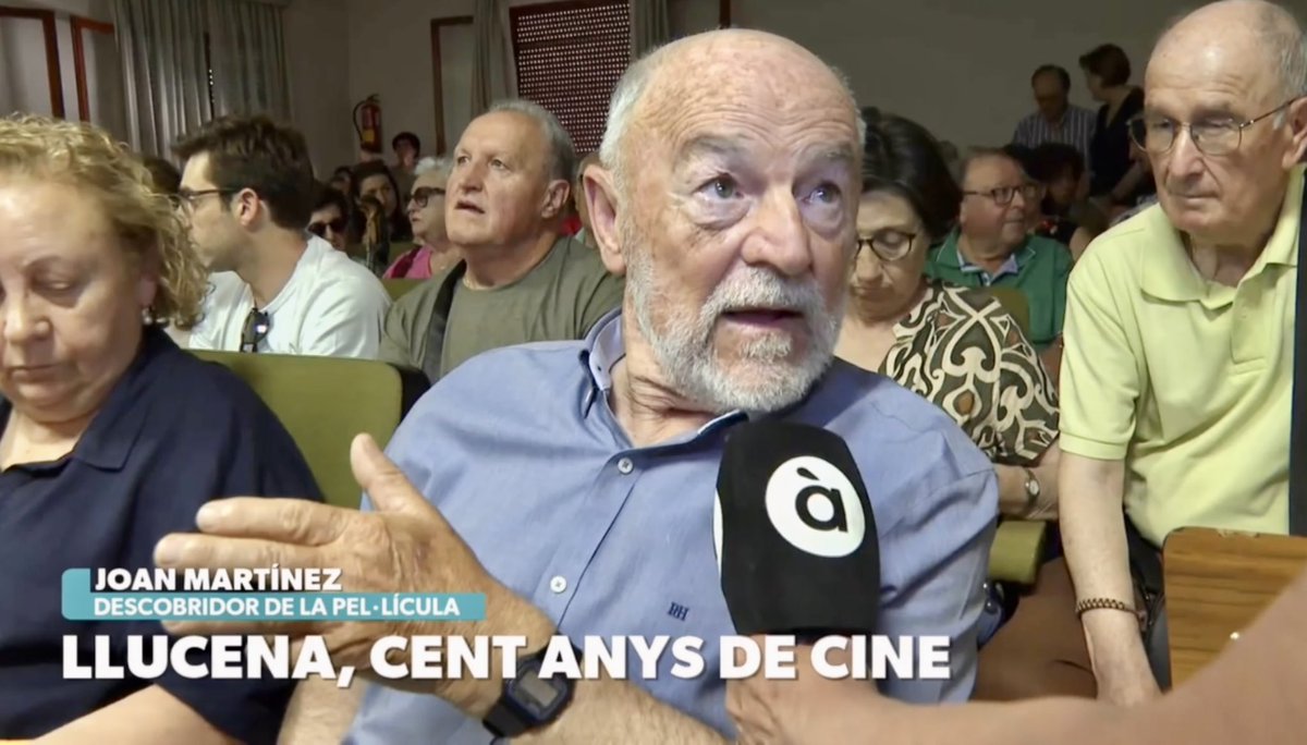 codeposa's tweet image. Un càmera de Comunicacions dels Ports ha estat avui a Llucena descobrint “una joia del cine, recuperada” per a À Punt NTC
🎥
#Castelló #ComunitatValenciana 
▸ apuntmedia.es/informatius/a-…