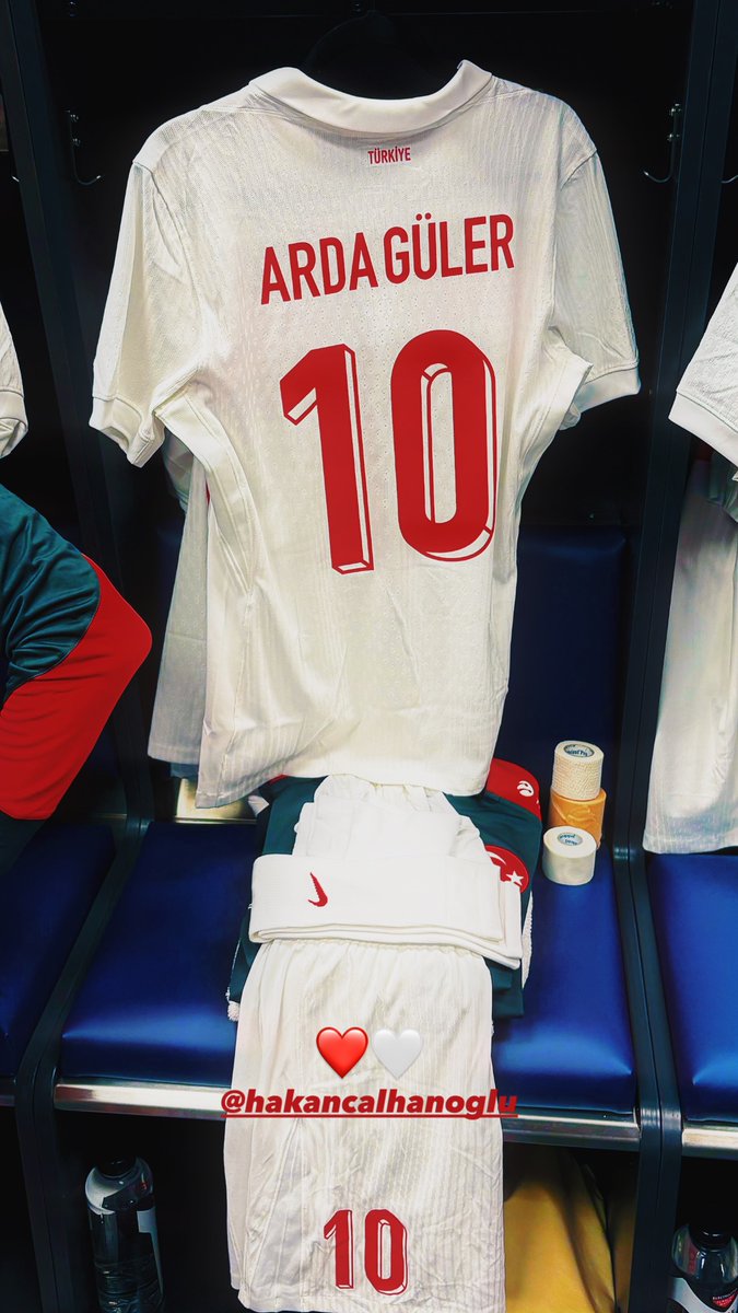 🇹🇷 Hakan Çalhanoğlu'nun yokluğunda Milli Takımımızın 10 numaralı formasını Arda Güler giyecek.