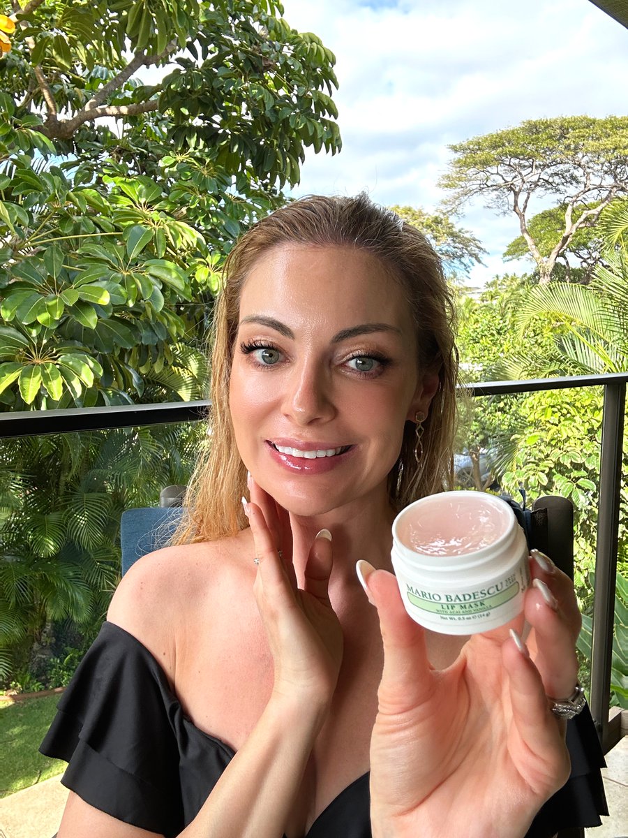 BubblyMoments's tweet image. Sleep your way to smoother, softer lips 😴💖 The Mario Badescu Lip Mask is the ultimate overnight treat for your pout!

🛍️ Shop here: amzlink.to/az0AqhaaE4OCA

#LipCare #MarioBadescu #LipMask #BeautyRoutine #SoftLips