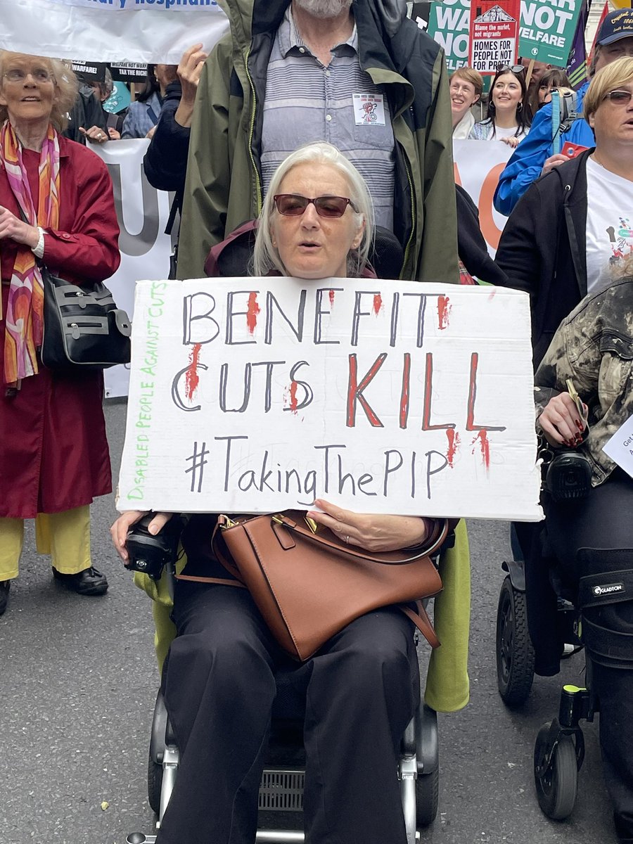 Dis_PPL_Protest's tweet image. #WelfareNotWarfare 

It was brilliant to see disabled people who were able to support @pplsassembly March in central london 
We know many could not &amp;amp; were following from home &amp;amp; solidarity to you 

Thank you to @jeremycorbyn for showing solidarity to disabled people on the march