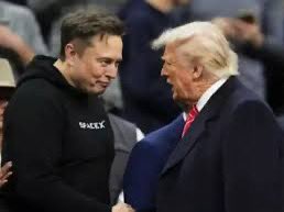 En tiedä kumpi on oikeassa Trumpin ja Muskin välisessä riidassa, enkä ole varma, mistä riita kumpuaa.

Näillä tosiseikoilla ei ole merkitystä.

Sen tiedän, että VALTAAN pääsy USA:ssa vaatii rahavaroja, ja paljon.

Tiedän myös, että raha häviää AINA vallalle —&gt; Musk kärsii ja