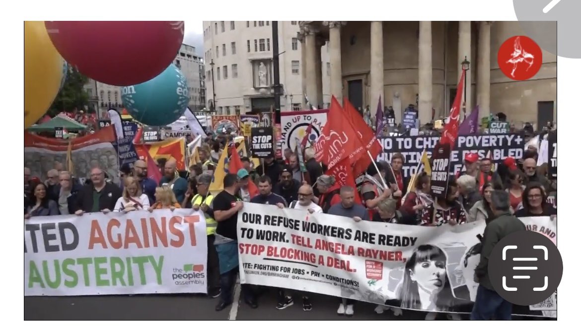 PplsAssemblyMcr's tweet image. Well done to everyone that joined us today #UnitedAgainstAusterity #TaxTheRich #WelfareNotWarfare #NoCuts ✊🏼✊🏽✊🏼✊🏽