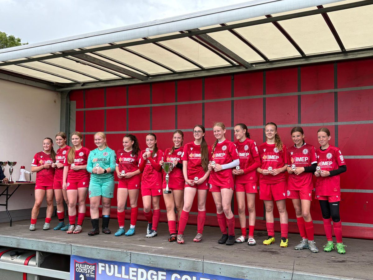 ASWFCofficial's tweet image. Fulledge Colts Tournament – U14s Winners! 🏆
Massive congratulations to our U14 girls who came out on top at the Fulledge Colts Tournament! 💪⚽️
Thank you to the tournament organisers – the girls had a fantastic time! ❤️
#ASWFC #U14Winners #GrassrootsFootball #GirlsFootball