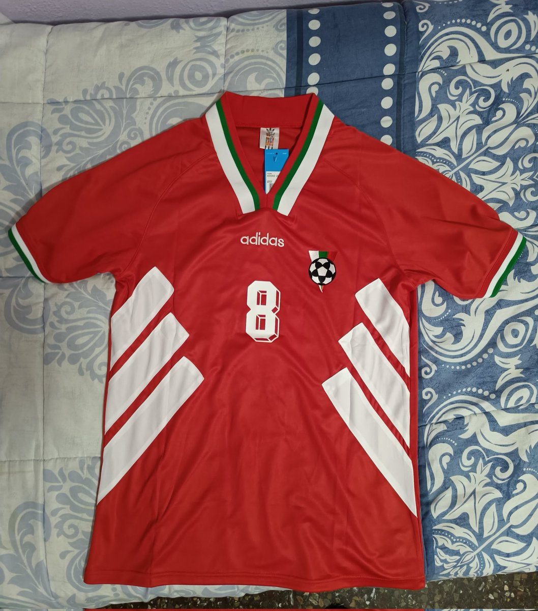 Ultraente8's tweet photo. @Ctinfo_17 gracias por este camisetón que queda genial en nuestra colección.
¡Repetiremos seguro! https://t.co/QVYsVaz19w