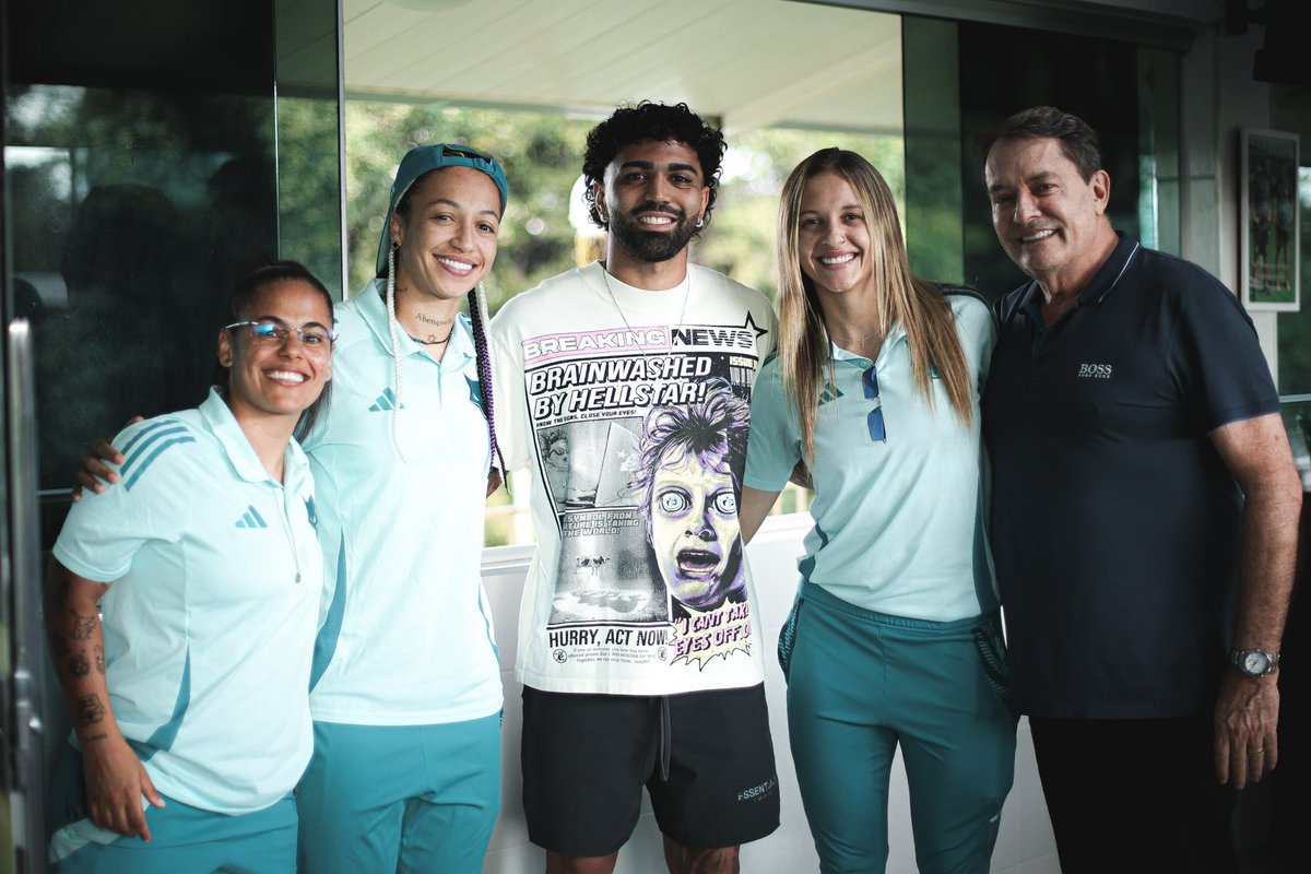 CruzeiroFem's tweet image. Presentes para apoiar as Cabulosas! Mais uma grande atuação do Cruzeiro até aqui! 🦊💙

📸 @gustavomjpeg