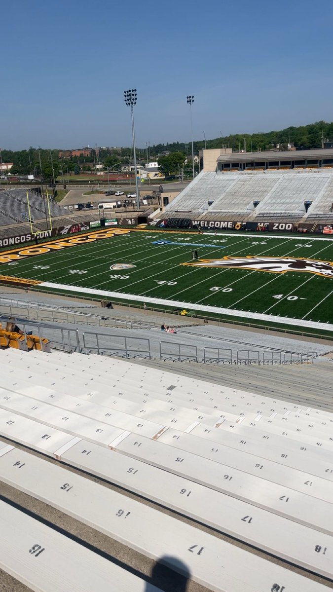 PodwikaPalmer's tweet image. Thank you @DSabock for having me at the @WMU_Football specialist camp. I had a great time competing and got second in the field goal comp. I look forward to be back soon! @CoachDitmore @hzfbfamily @PVUSDATHLETICS @HHSathleticsAZ @VaughanCoach @steverausch17 @laryea_simon…