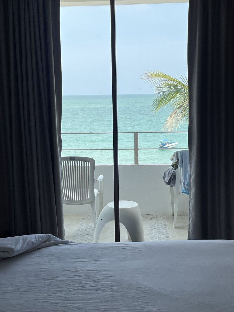 ทะเลระยอง ช่างสวยงาม