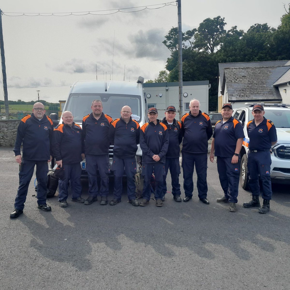 Well done to all the emergency services who climbed Croagh Patrick earlier today in aid of  Mayo Roscommon Hospice 👏 

Pictured below are the representatives from Mayo &amp; Roscommon Civil Defence who took part.