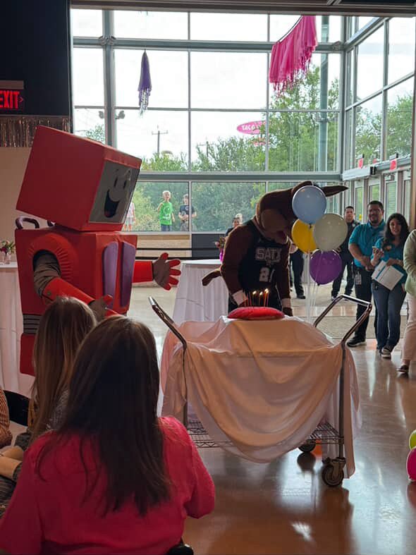 Ron_Nirenberg's tweet image. Happy 10th Anniversary to @TheDoSeum!
Here’s to another decade of growing curious minds, connecting families, and transforming communities.
