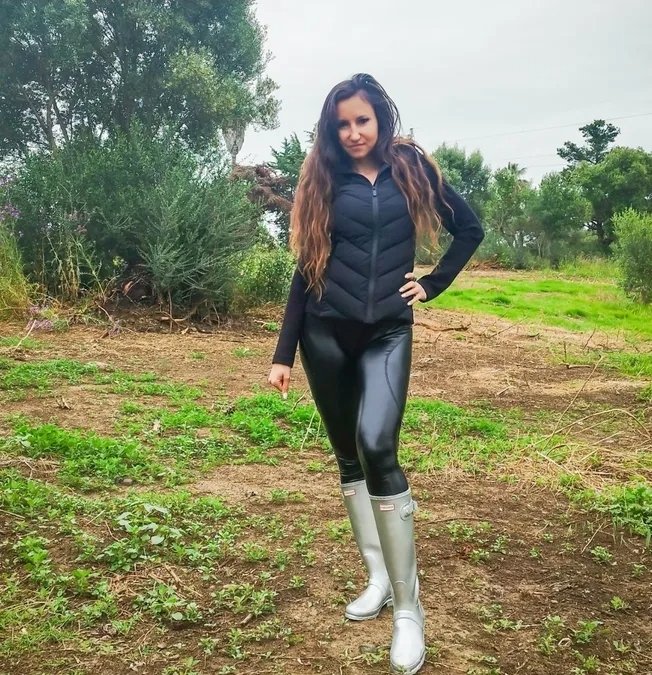 ⛓️👠🖤 Inna 🇷🇺🇪🇦

Love wearing boots every day 👸🏻💖👢

direct-link.net/1355679/0SSvcm…