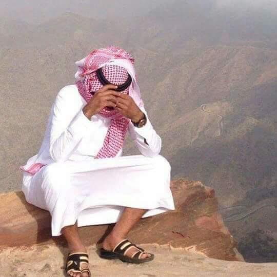 abw81609's tweet photo. عطني يمينك واشبك اليــد باليد
        عطني امل وأعطيك رغبه اكيــده

آلثوب لا مـن ضااق يستبدل بثوب
      بس الصدر لاضااق وش هو بديلــه https://t.co/t8UJECDWD5