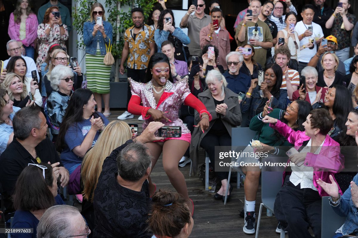 Period, <a href="/OnyaNurve/">Onya Nurve</a>!!!! 👑
#DragRace