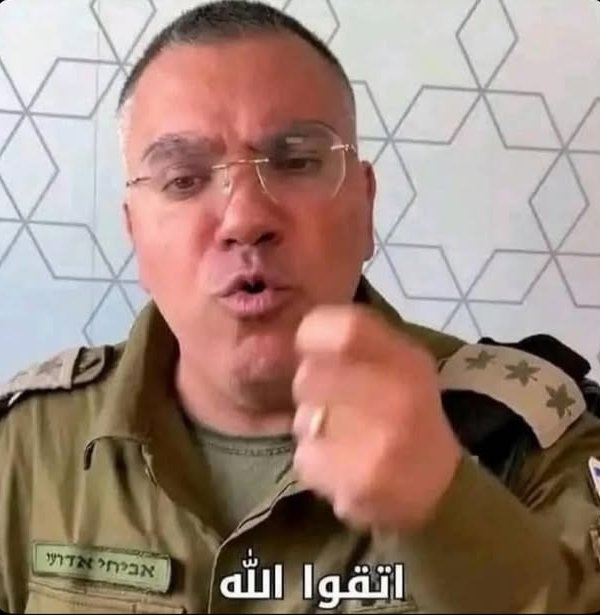 q7__js's tweet photo. البرشلوني وهو يتكلم على مصداقية الكرة الذهبية: https://t.co/FnBIcdYNq6