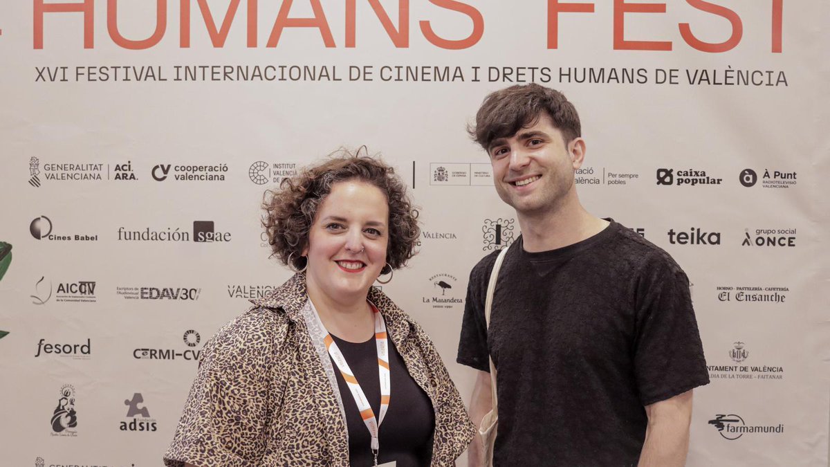 🎬 ‘No Dogs Allowed’ i ‘My Sweet Land’ guanyen la secció oficial de llargmetratges del XVI Humans Fest

Els guardons en clau valenciana, millor curtmetratge i millor guió de curtmetratge, han estat per a Carmela, de Vicente Mallols

⬇️ Més informació:
apuntmedia.es/noticies/cultu…