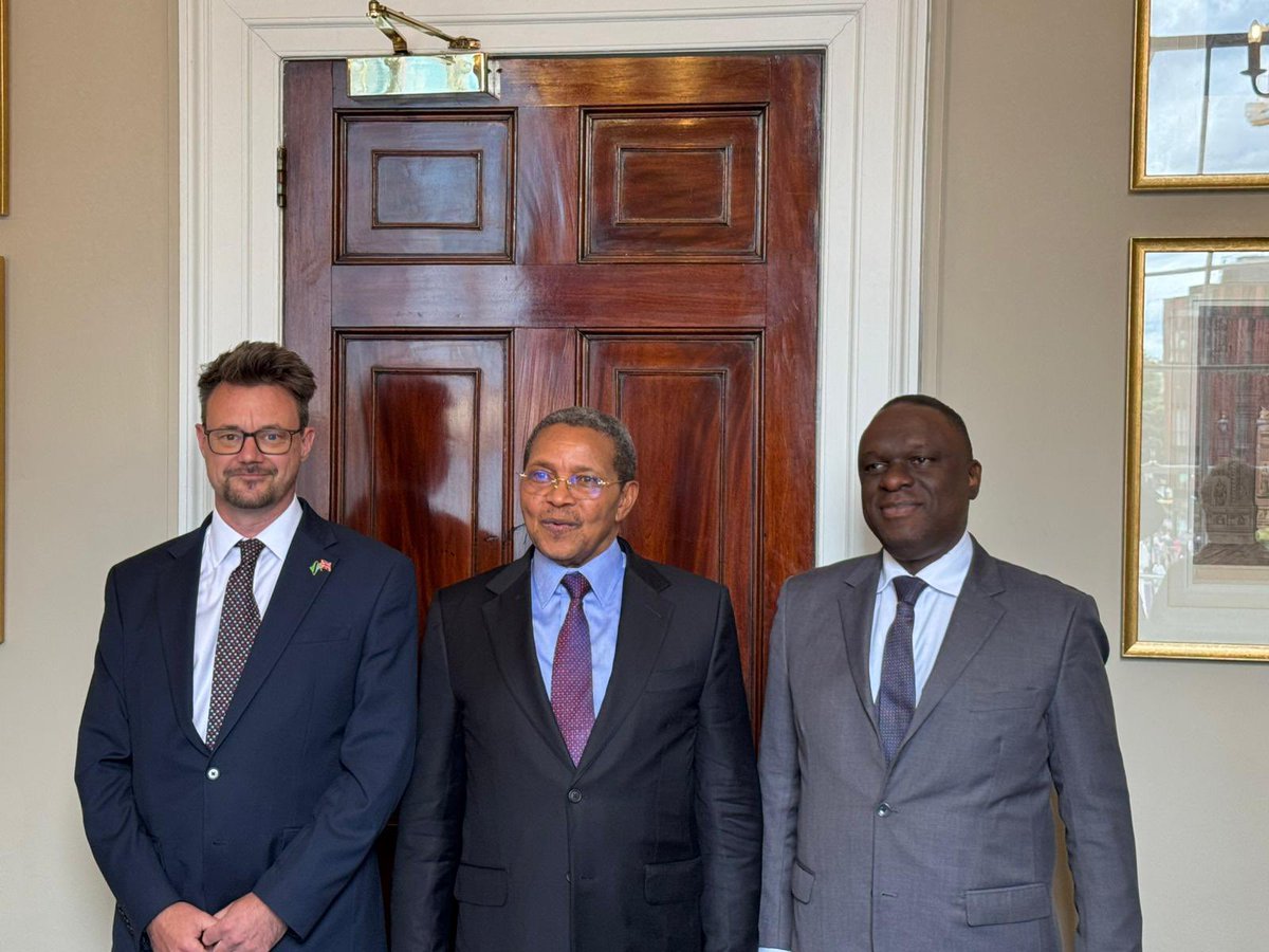 BritTanzSoc's tweet photo. A historic moment for 🇬🇧🇹🇿 ties!

We welcomed H.E. Dr. Jakaya Mrisho Kikwete, former President, for his 1st official engagement as President of @BritainTzSoc.

Read the full statement https://t.co/pmz5585AFR

Looking ahead to new partnerships in education, health &amp; development https://t.co/hdBjsV72Xr