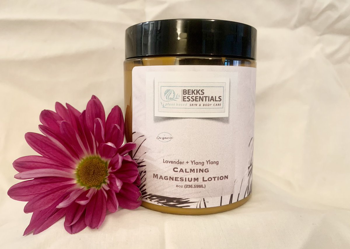 BekksEssentials's tweet photo. Magnesium Lotion Sale! Sleep better, calm anxiety and ease pain. Apply to your feet for maximum benefits! Code is MAG20 for 20% off. Link in bio 💚 Handmade and Organic. https://t.co/bkGnwkxFWW