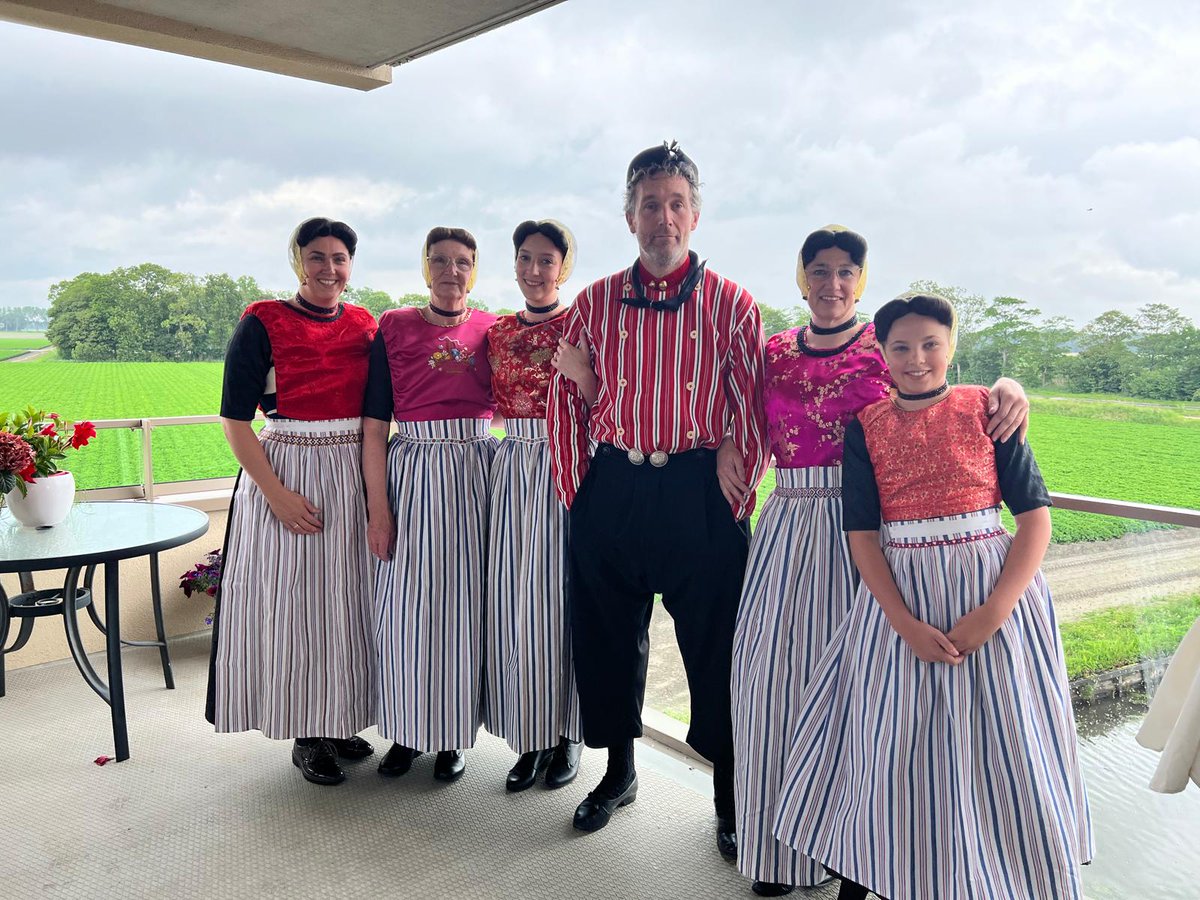 Beetje jammer van het weer maar het was weer een prachtige "urkerdag"