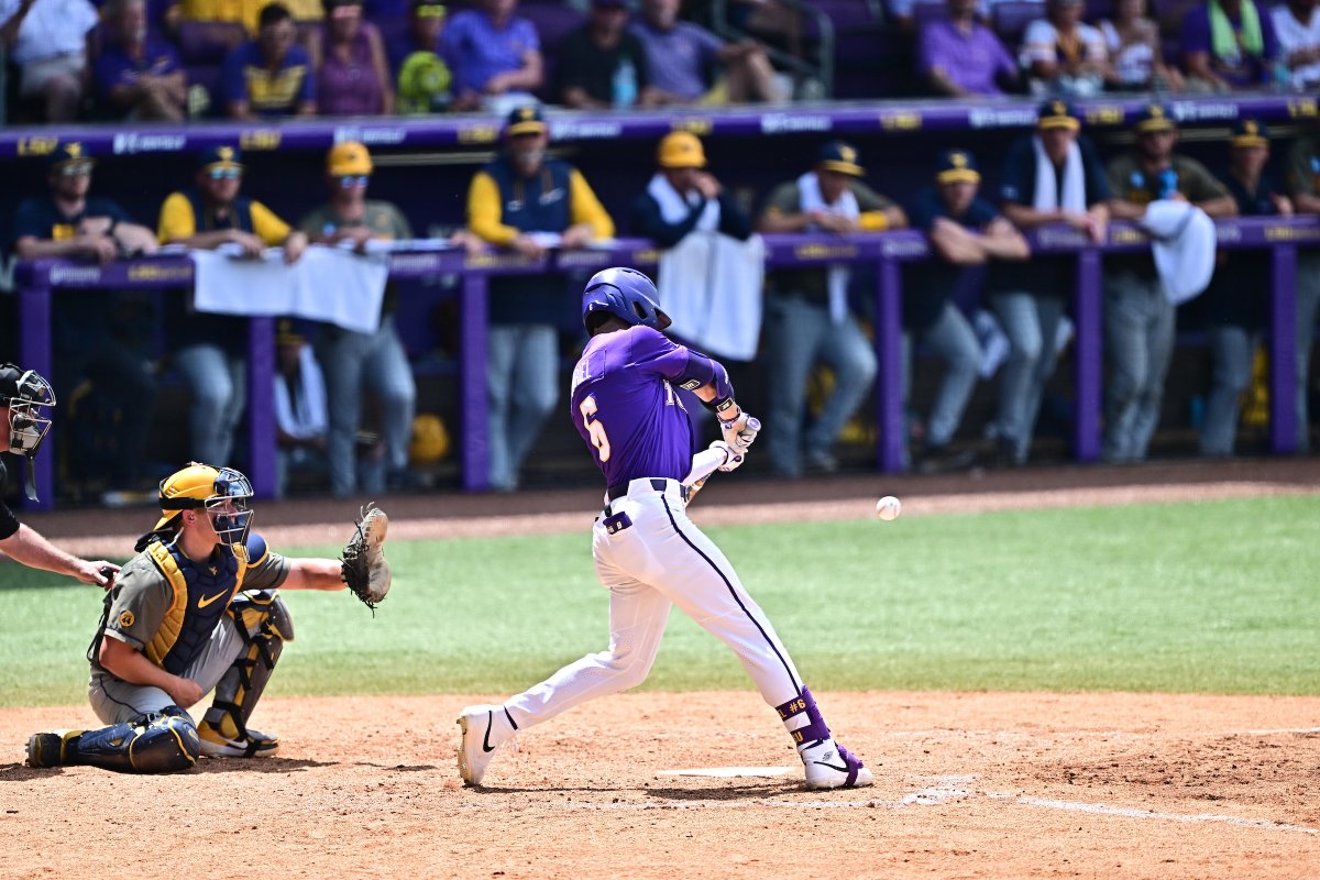 LSUbaseball's tweet photo. Tigers Take The Lead https://t.co/jlN3J1VBsQ