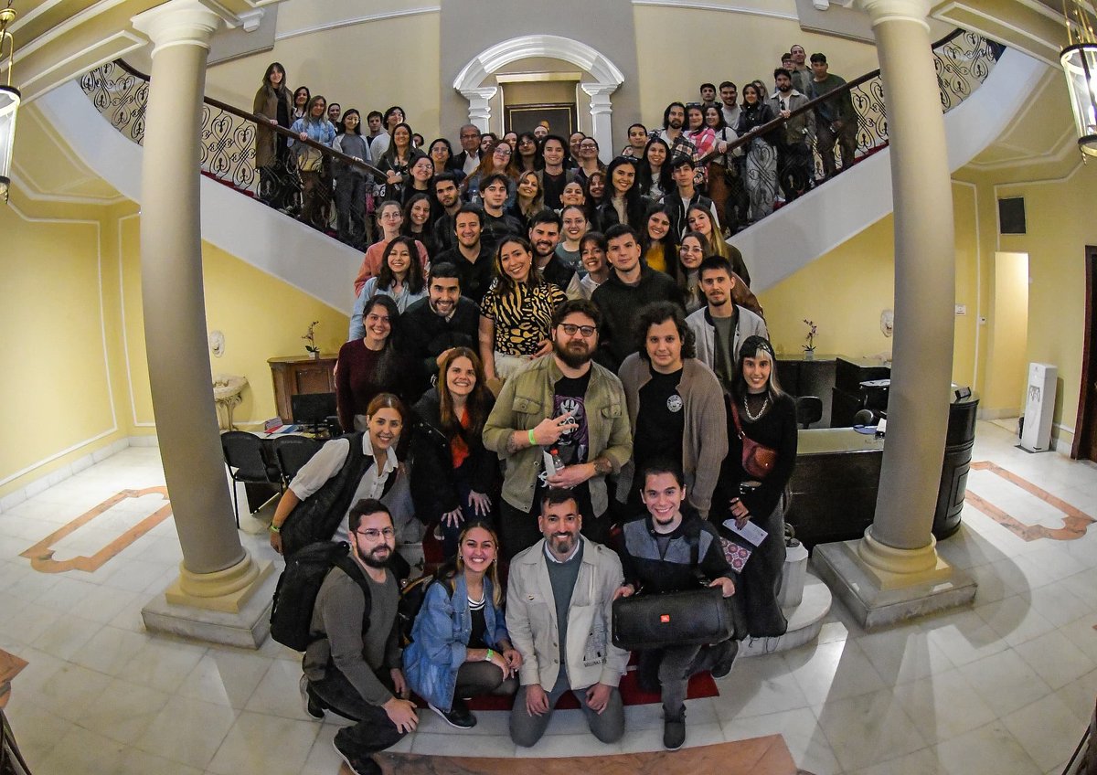 Numerosos visitantes recorrieron y admiraron la rica historia y valor cultural del Palacete de Vargas.

Esta actividad forma parte del proyecto cultural "Belluras del CHA", impulsado por la Secretaría Nacional de Cultura.

La iniciativa busca revalorizar el patrimonio histórico y