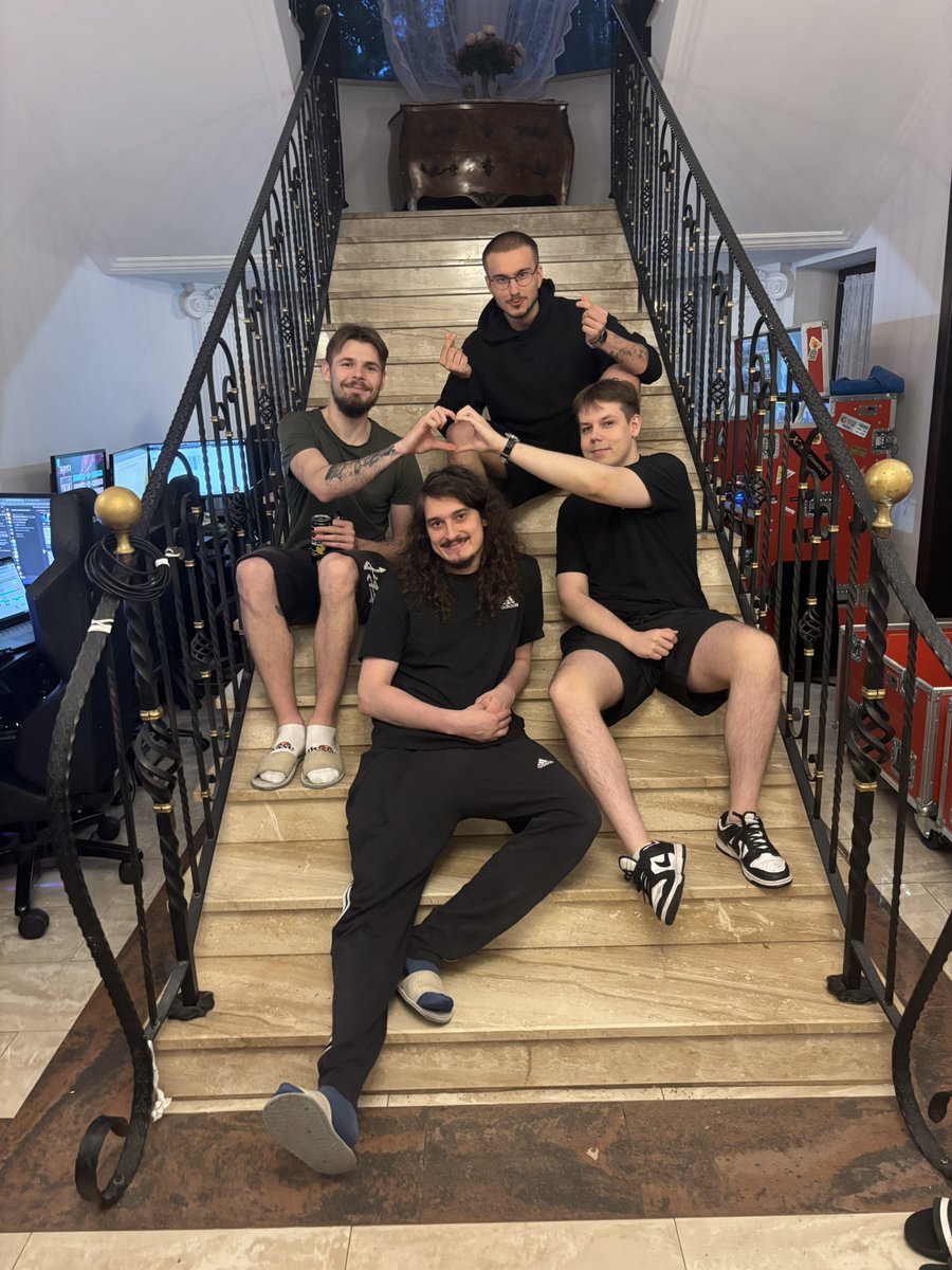 Najlepsza ekipa produkcyjna Majora. Pozdro

#majordomowka