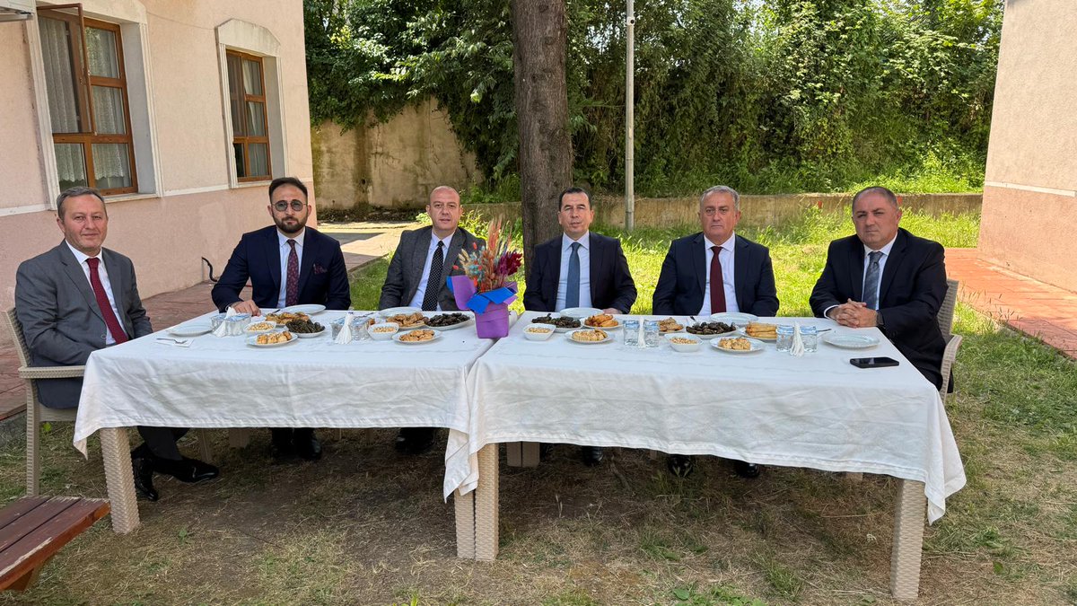 Kurban Bayramı dolayısıyla Sabancı Çocuk Evleri Sitesi Müdürlüğünü ziyaret ederek evlatlarımızla bir araya geldik. Evlatlarımız ve Personel ile bayramlaştık.