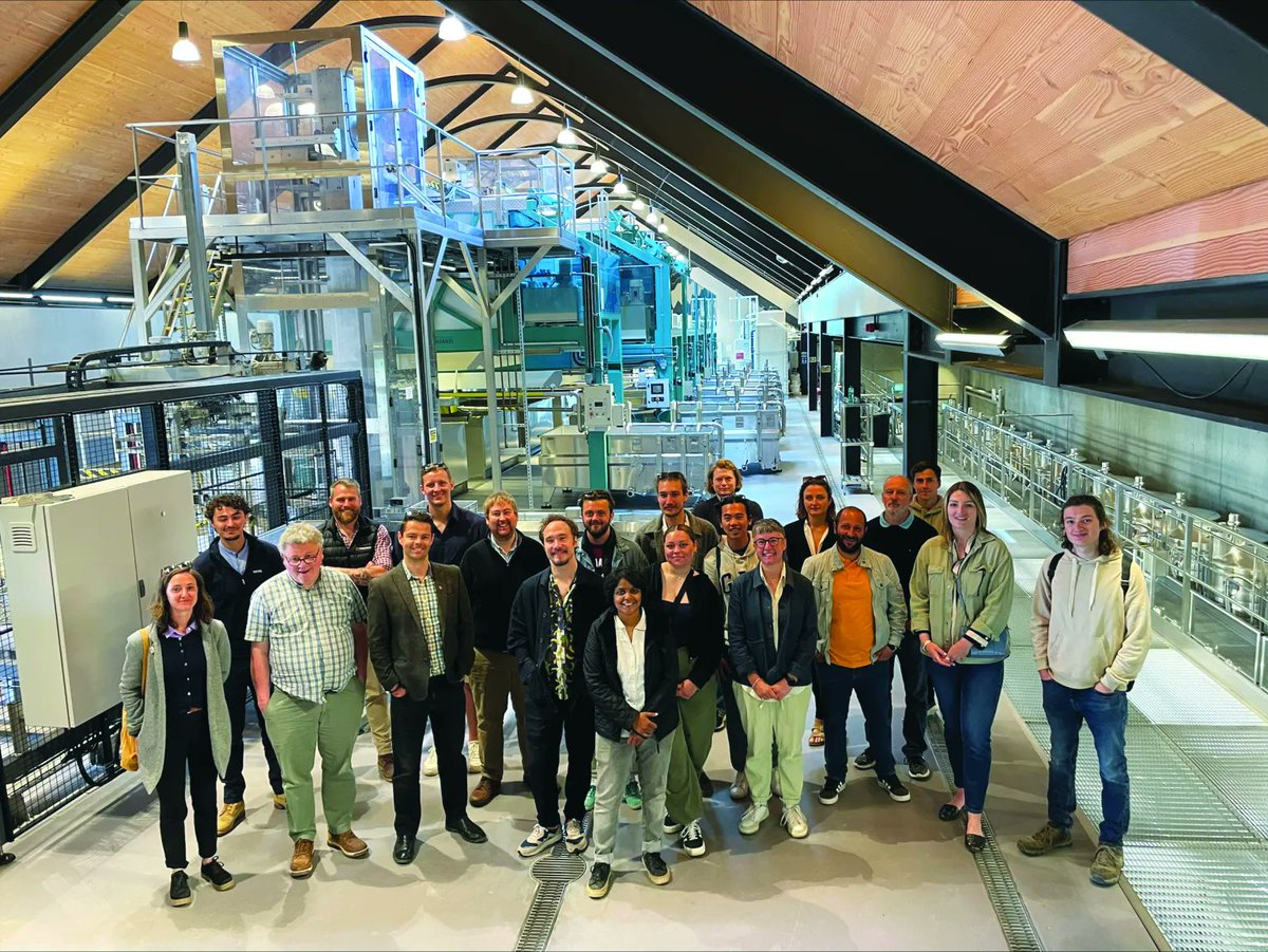 🍷Think a career in wine is just about grapes? Think again.

From vine to glass, marketing to tourism – the UK wine industry offers 400,000+ job opportunities.

Explore your path in the latest edition of #VineyardMagazine 

#WineCareersWeek  #FutureInWine #WineJobsUK