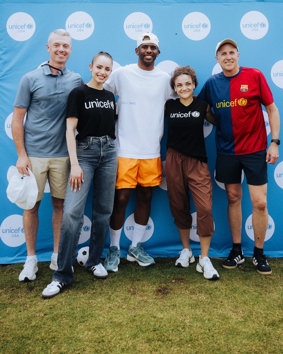 Having a great time at the <a href="/TST7v7/">TST</a> Kids Zone today! Special thanks to UNICEF Ambassadors <a href="/SofiaCarson/">Sofia Carson</a> and <a href="/LaurieHernandez/">Laurie Hernandez</a> for joining us as we celebrate the power of sports and play ahead of #InternationalDayOfPlay!